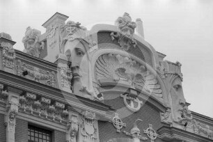 Fassadendetails am Wohnhaus Elizabetes iela 10b (Elisabethstraße) in Riga