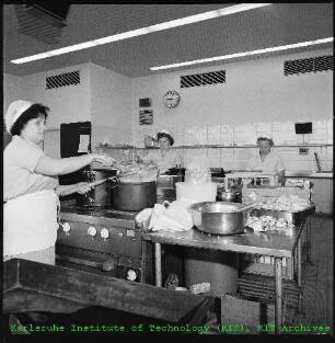 Küche der Kantine (KANT) des Kernforschungszentrums Karlsruhe (KfK)