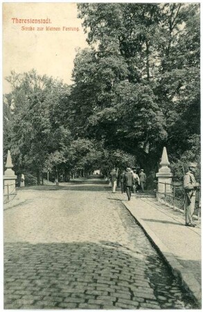 Theresienstadt. Straße zur Kleinen Festung