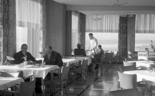 Homburg: Speisesaal im Schlosshotel