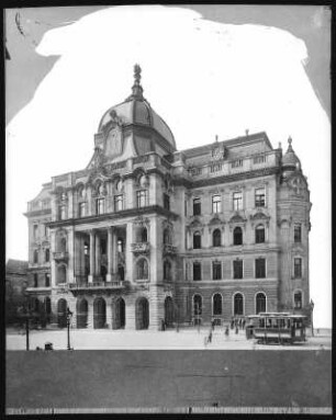 Budapest. Universität