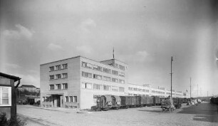 Stuttgart Hbf. Gbf Zollgebäude Weinwagen