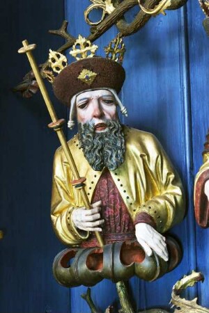 Schöllenbacher Altar — Wurzel Jesse mit den Vorfahren Christi und der Madonna im Strahlenkranz — Alttestamentarischer König