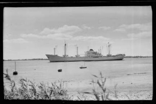 Cap Vilano (1955), Frachtschiff (reefer), Hamburg Südamerikanische Dampfschifffahrts-Gesellschaft A/S & Co KG (HSDG), Antwerpen, Bau-Nr. 896