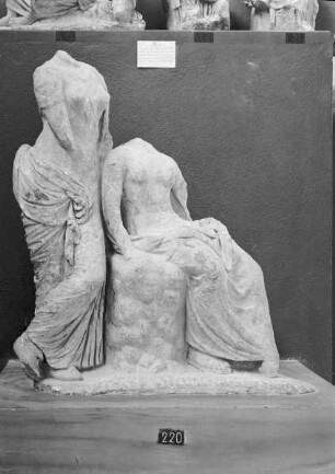 Figurengruppe, Asklepios und Hygieia ?