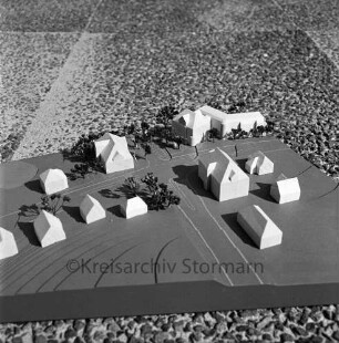 Architekturmodell: Erweiterungsbau der Theodor-Storm-Schule: Siegerentwurf von Peter Esau und Rolf Griesenberg