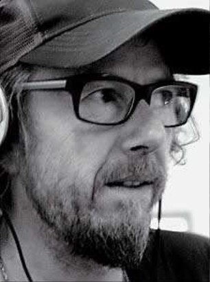Uli M Schueppel