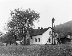 Neudek, Alte Häuser, Glockenturm