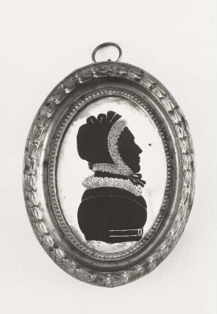 Silhouette: Ant(onia?). v. Wreck-Blesenold