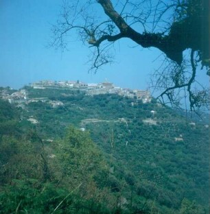 Sizilien. Randazzo. Blick zum Stadtzentrum