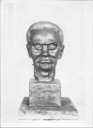 Männlicher Porträtkopf : Männlicher Porträtkopf. Bronze (wohl nach 1945; E. Richter)