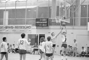 Basketballmeisterschaft der Karlsruher Realschulen in der Sporthalle Rintheim um den Wanderpokal der Stadt Karlsruhe