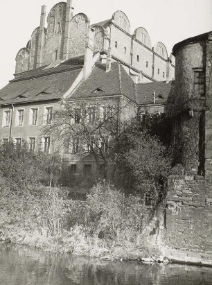 Halle (Saale), Hallescher Dom, ehemalige Dominikanerklosterkirche. Ansicht über den Mühlgraben von Südwesten
