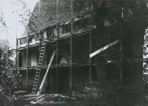 Güstrow, Gertrudenplatz 1. Gertrudenkapelle (1401/1500). Südseite während der Restaurierung 1936-1938