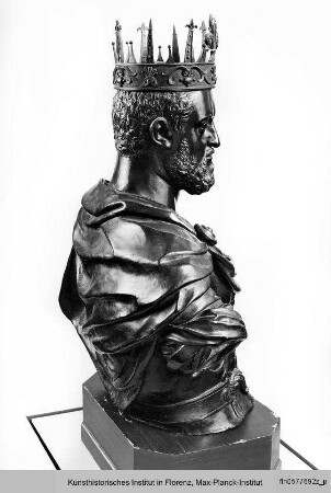 Büste des Cosimo I. de' Medici mit Krone