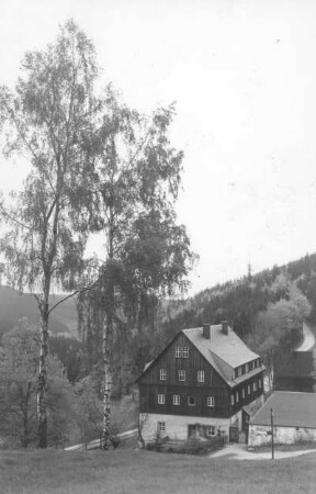 Bärenfels, Alte Böhmische Straße 2. Altes Forsthaus (Oberförsterei). Bergseite