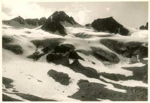 Tirol, Ostalpen. Zillertaler Alpen, Reichenspitze (rechts) und Zillerspitze (links)