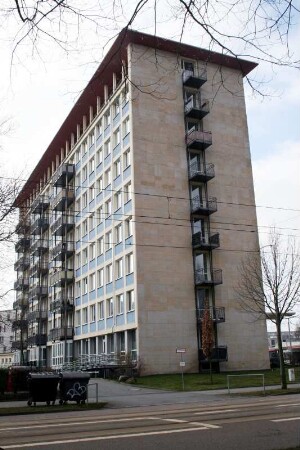 Dresden: Blaues Haus (Forschungsinstitut für Arbeitsschutz und Arbeitsökonomie), heute Wohnhaus