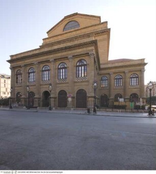 Teatro Massimo, Südwestfassade