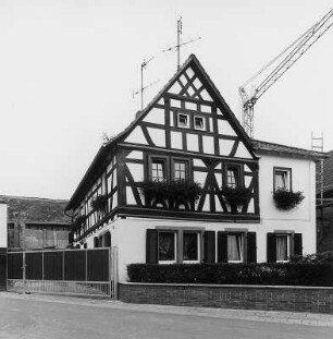 Mischbau; Otzberg, Hindenburgstraße 12