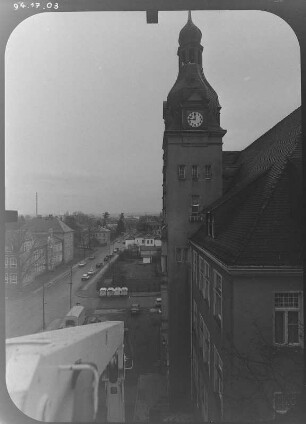 Dresden-Niedersedlitz, Sosaer Straße 11. Rathaus Niedersedlitz (1901-1902; G. Hänichen). Straßenansicht (Teilansicht)