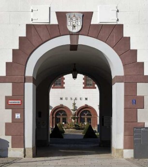 Schloß Elisabethenburg — Ostflügel