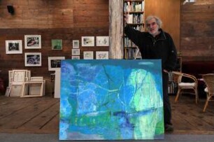 CARSTEN GILLE IN SEINEM ATELIER