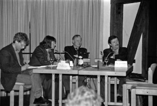 Kulturzentrum Pferdestall: Podiumsdiskussion zum Thema" Gesellschaft im Umbruch"