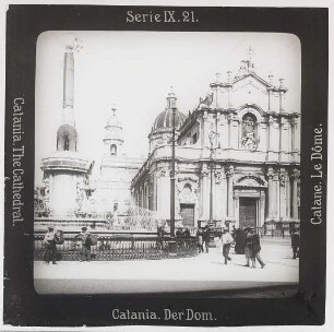 Catania: Dom, Fassade