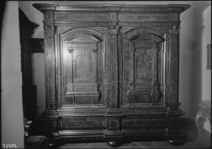 Kleiderschrank