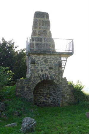 Bismarckstein; Nidda, Auf dem Beundeberg