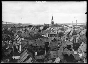 Hildesheim. Stadtansicht mit St. Michaeliskirche. Dachlandschaft