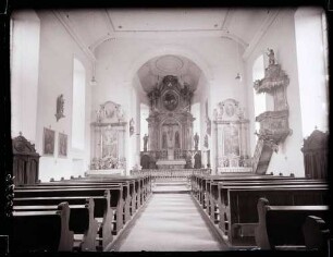 katholische Pfarrkirche, Blick zum nördlichen Seitenaltar, nach der Restaurierung, Foto: Schmidt-Glassner,