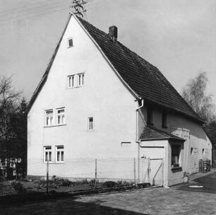 Dornburg, Egenolfstraße 32