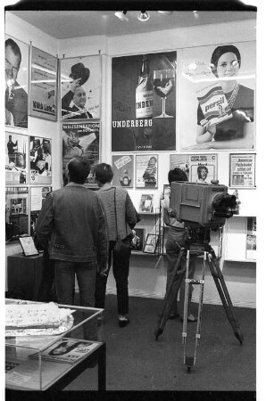 Kleinbildnegativ: Ausstellung in der Elefanten Press Galerie, 1984