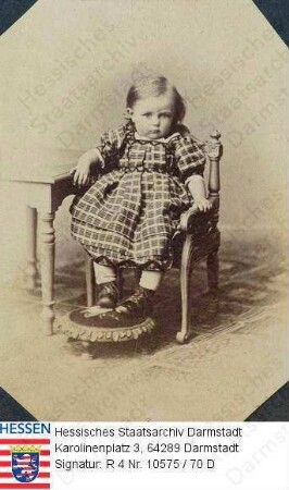 Rohde, Else geb. Wilbrand (1868-1909) / Porträt als Kleinkind, Ganzfigur