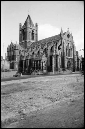 Dublin: Christ Church Cathedral, von unten