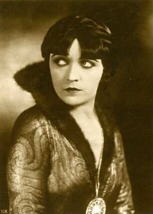 Pola Negri