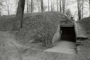 Königstein. Festung. Kriegspulvermagazin (1889-1891). Eingang