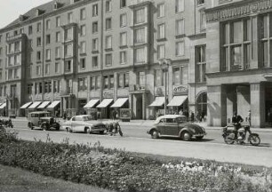 Café Prag : Dresden, Altmarkt, Wohn- und Geschäftshaus mit Café Prag (428 Plätze)