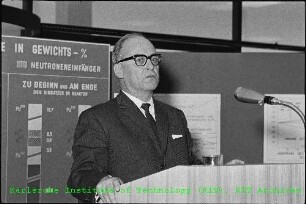 Ansprache von Dr. Eduard Leuze (Wirtschaftsminister des Landes Baden-Württemberg) anlässlich der Übergabe des Europäischen Instituts für Transurane (ITU)
