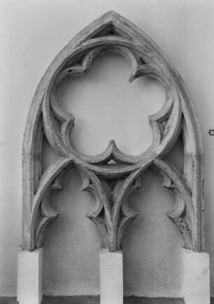 Fünfpaßfenster aus der Cyrill und Method Kapelle