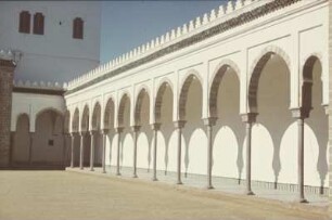 Reisefotos. Arkaden, wohl im Hof einer Moschee