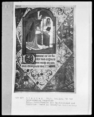 Lateinisches Gebetbuch mit französischem Kalender — Textseite mit mehreren figürlichen Darstellungen