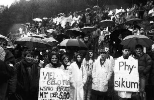 Glottertal: Medizinstudenten demonstrieren vor der "Schwarzwaldklinik"