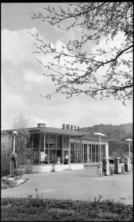 Badenweiler: Shell Tankstelle
