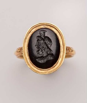 Intaglio mit Serapisbüste