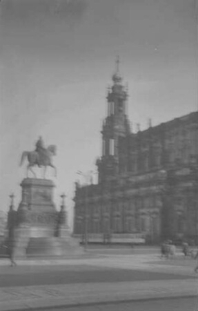 Dresden: Zwinger, Hof
