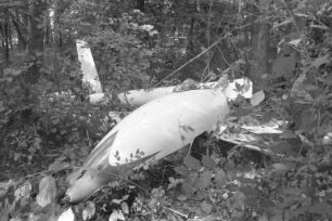 Absturz eines Segelflugzeugs neben der Gaststätte "Am Baggersee" in der Fritschlach