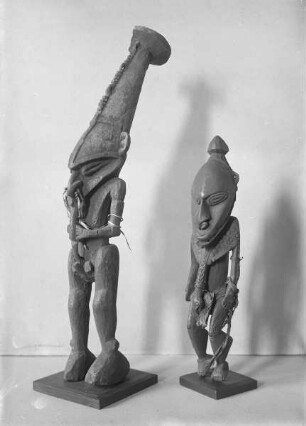Zwei Holzfiguren, Sepik